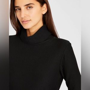 Meredy Ribbed Turtleneck, Black, M